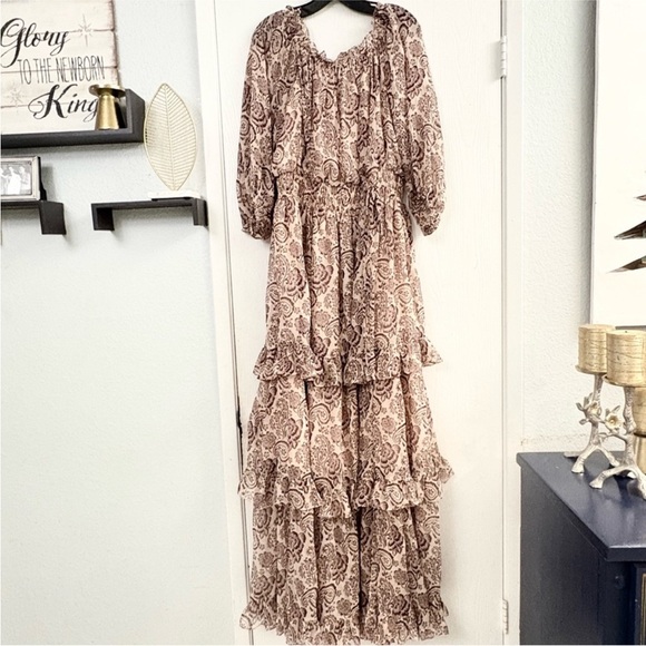 cinq a sept Dresses & Skirts - Cinq à Sept Adrianne Off the Shoulder Silk Paisley Tiered Maxi Dress Romantic 12